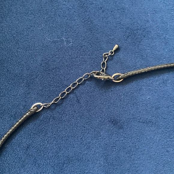 Shell Statement Necklace - Picture 4 of 5